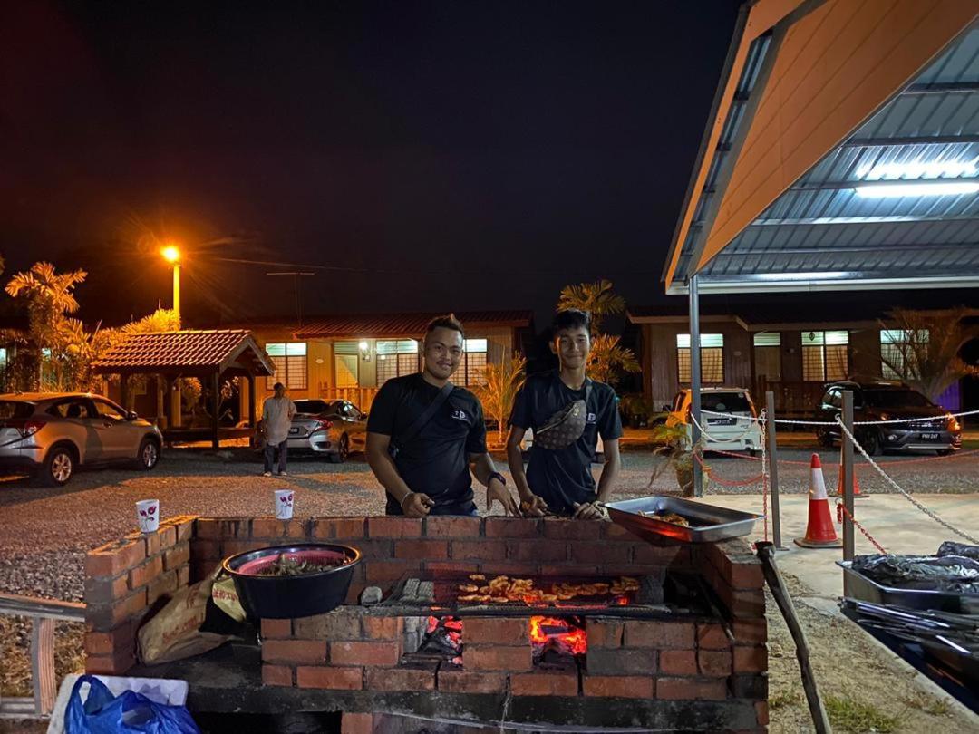 Tamteh Homestay Ayer Hitam Eksteriør billede